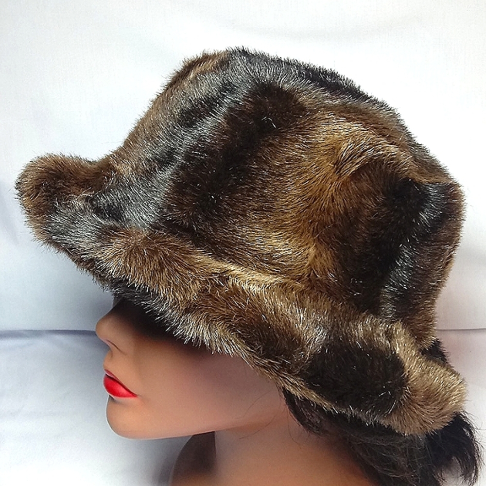 D&Y , N Y Fur Hats